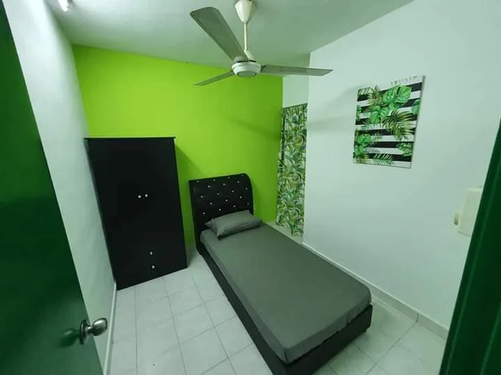 318091557 10222016132904781 7929435099441243917 n 98fde5d6 - RoomGrabs