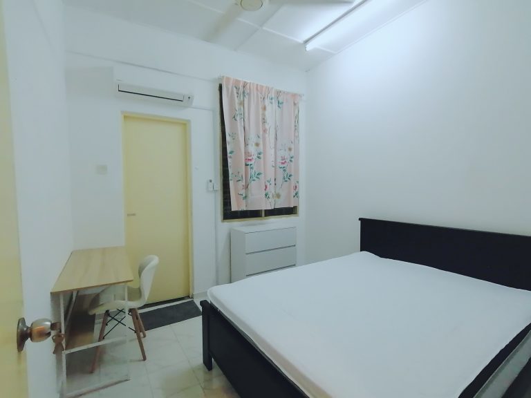 Middle Bedroom 3 - RoomGrabs