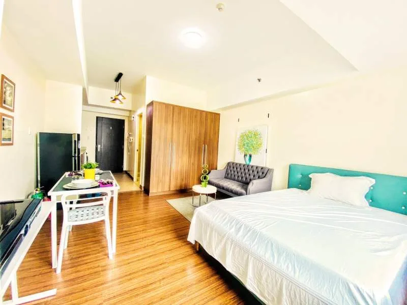 5318FACC 0F79 43A1 B0A8 445628B1CFB2 - RoomGrabs
