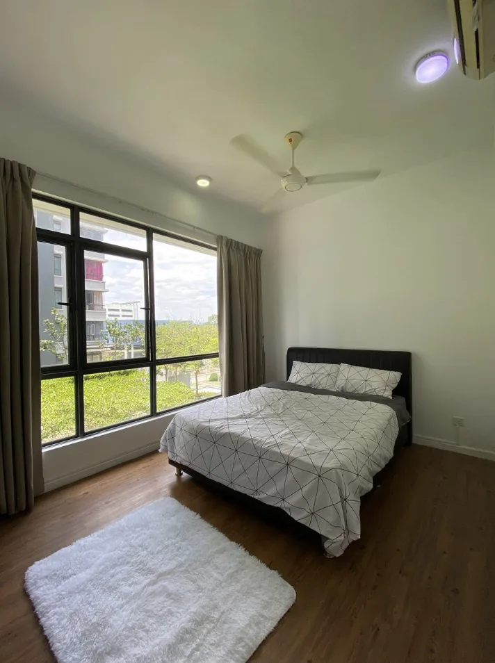 CB1407B1 8628 4AC8 868C BF49422581DE | RoomGrabs