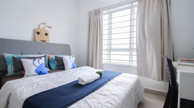 Master room Queen bedroom with privaate bathroom 3 Room2.7 | RoomGrabs