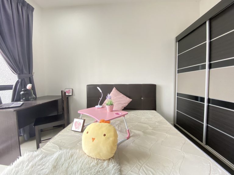 Queen Size room 1 month depo for rent 3 DELUXE ROOM 4 - RoomGrabs