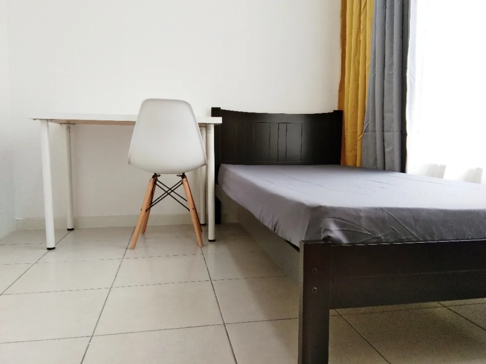 partition small 2 | RoomGrabs