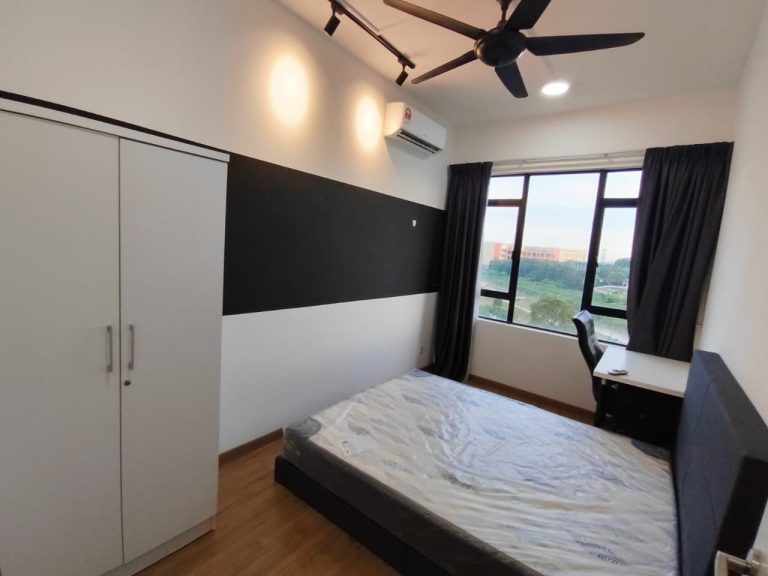 Low Deposit Medium Room To Rent @ The Green 3 WhatsApp Image 2023 06 10 at 6.11.11 PM - RoomGrabs