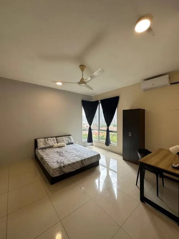 💥Master Bedroom💥 for rent at PV15 with Private Bathroom 🛁 3 mr 1 - RoomGrabs