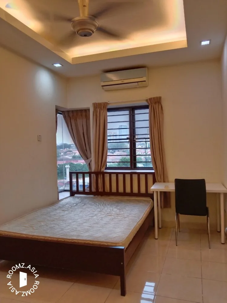 Middle Room@Pelangi Utama Condominium for Rent!! 3 16467646329 - RoomGrabs