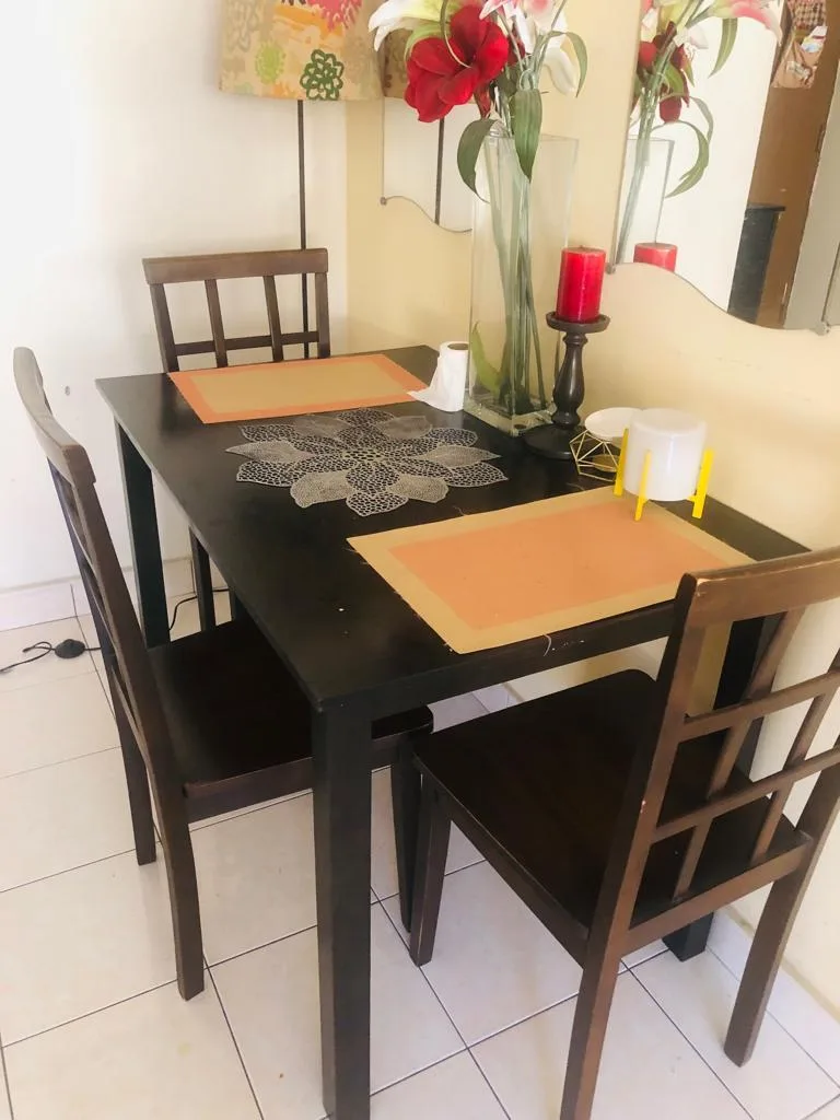 AVTJ2153 | RoomGrabs