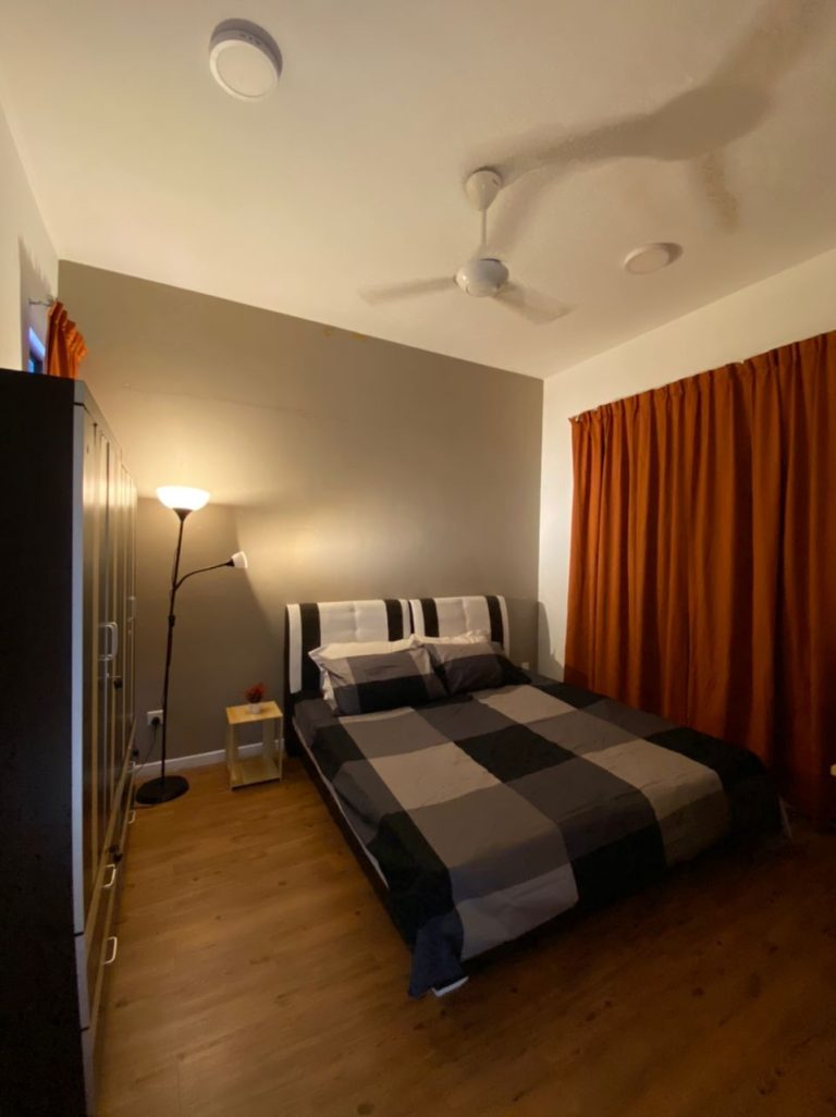 7b2b3701 2053 4a47 a224 09f02488d875 | RoomGrabs