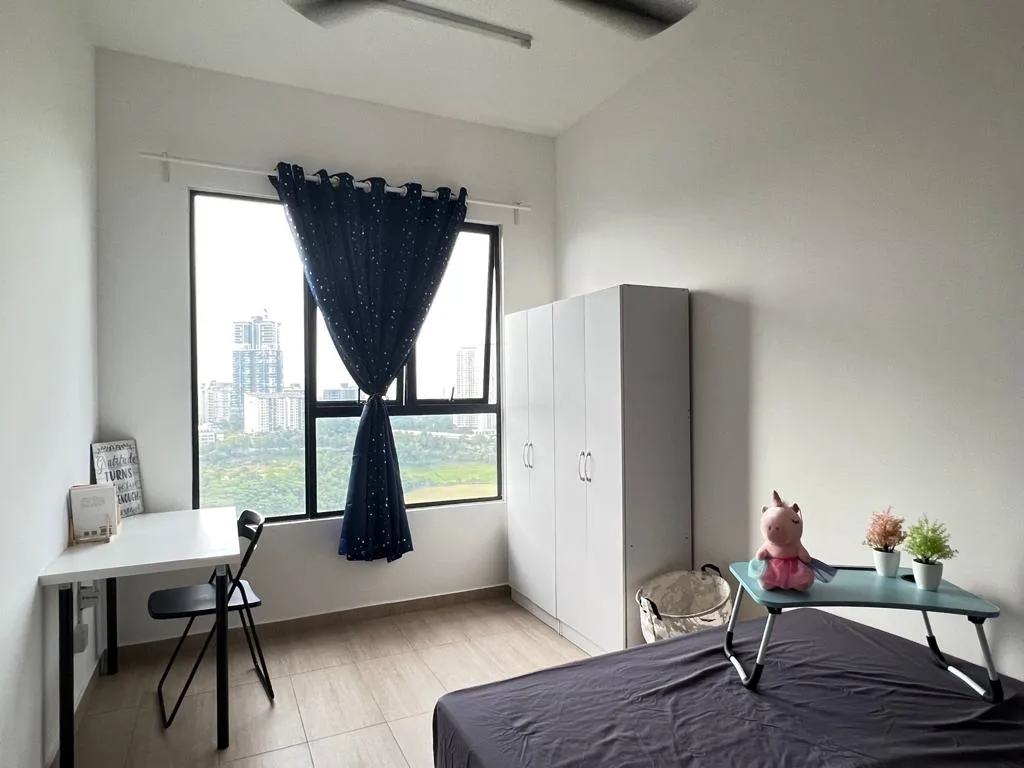 https://www.ibilik.my/room/8058946/master-bedroom-near-mrt-for-rent-at-aster-residence/preview 8 MB 1 | RoomGrabs