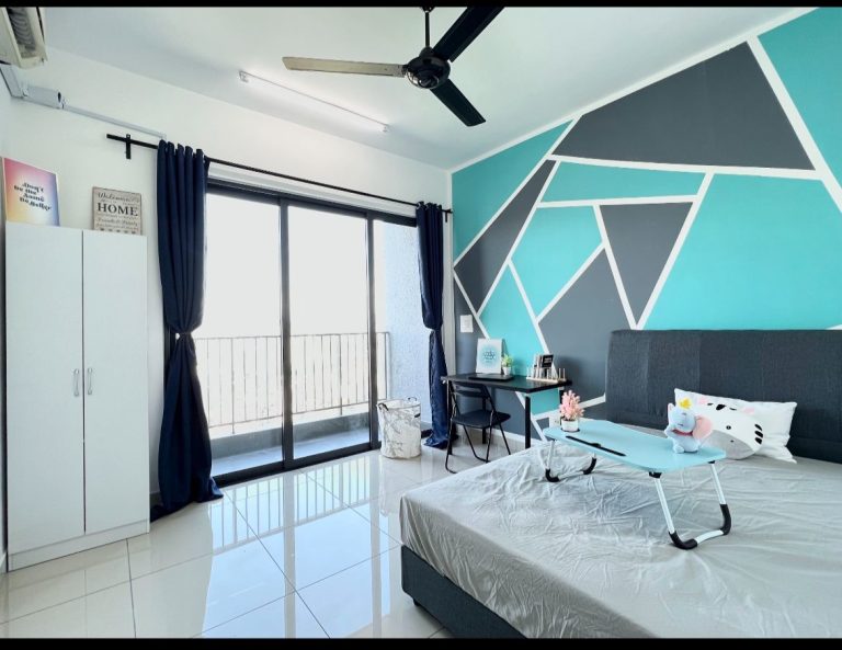 The Hermington Medium Room For rent in Kuchai Lama 3 PB 1 - RoomGrabs