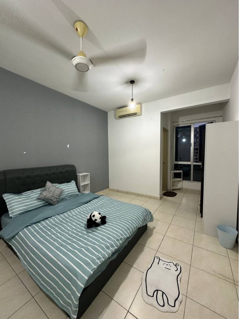 PV13 B23 16 R1 1000 - RoomGrabs