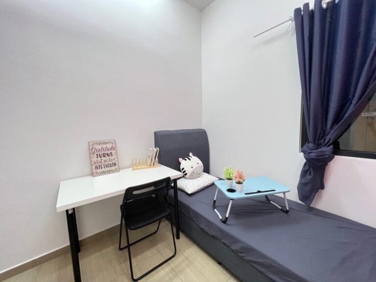 SINGLE ROOM FOR RENT AT THE HIPSTER KUCHAI LAMA 3 SS 2 - RoomGrabs
