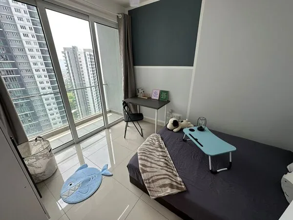 COMFORT BALCONY ROOM AT SENTUL POINT 3 view WhatsApp Image 2023 04 20 at 9.00.34 PM Copy - RoomGrabs
