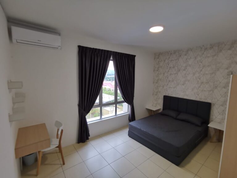 09 11 03 899 | RoomGrabs