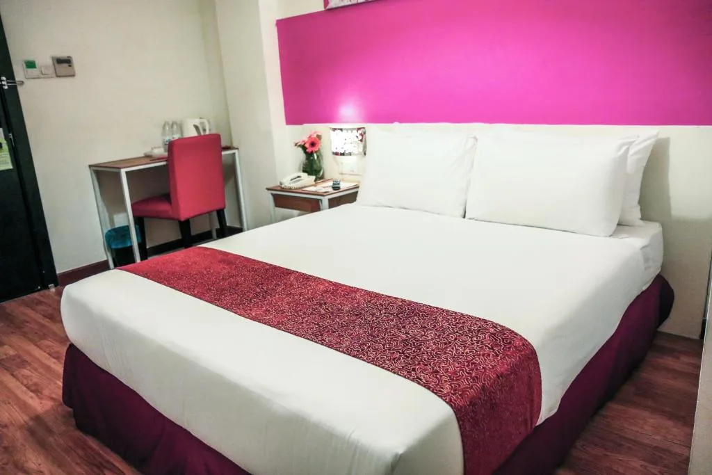 98510791 - RoomGrabs