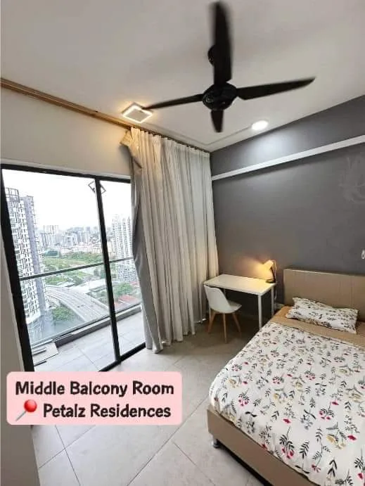 The Last Affordable Middle Balcony Room at Petalz Residences 3 FB IMG 1696431377670 - RoomGrabs