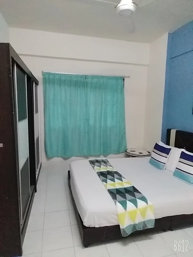 5 - RoomGrabs
