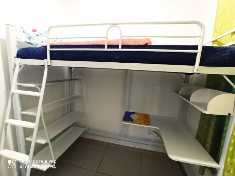 Beautiful mountain view single room ( kitchen+cleaning services+2 lifts+security) 3 IMG 20230725 142102 - RoomGrabs