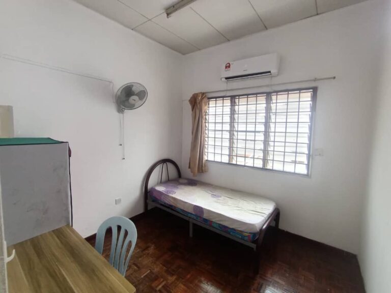 Low Depo Room + Air-Cond at Sri Petaling 3 WhatsApp Image 2023 11 01 at 23.41.59 | RoomGrabs