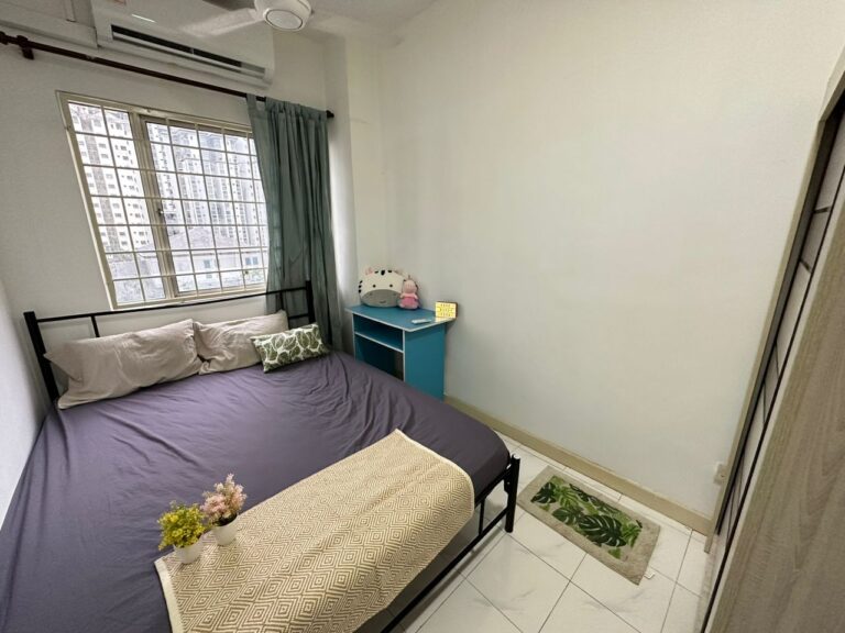 E - RoomGrabs