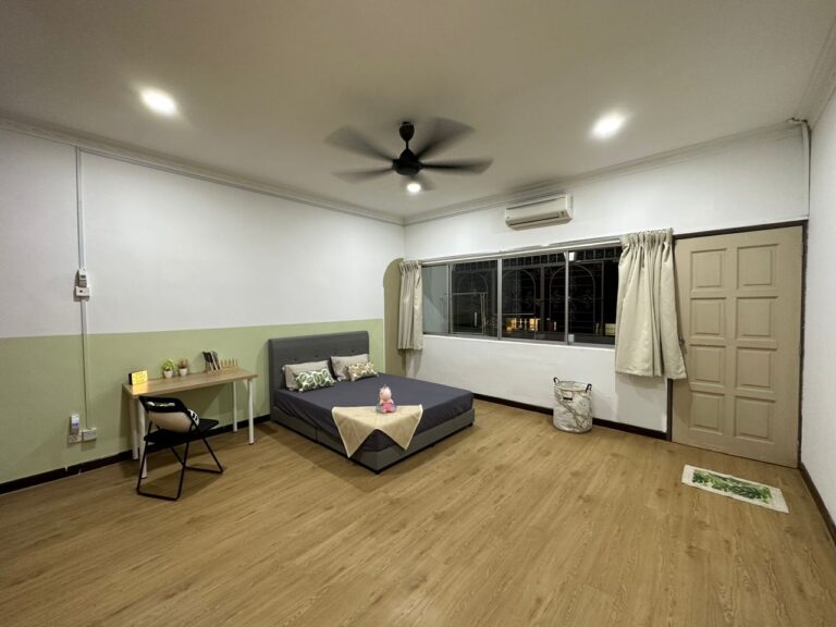 Spacious Room for rent at DESA BAKTI 3 IMG 20231029 WA0017 - RoomGrabs