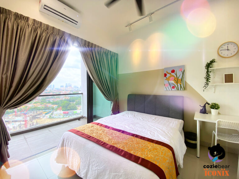 Low Deposit Lovely Middle Balcony Room at SkyVille 8, OKR 3 Skyville CozieBear Iconix Rent Management Leader room rental17 - RoomGrabs