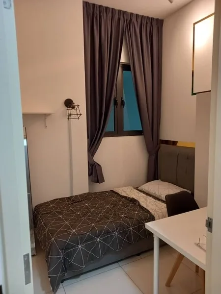 view 52050c82 1c8c 4bd7 961e bcf9f39338ad | RoomGrabs