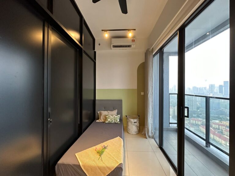 Balcony Room (PB) For Rent (Non-Sharing) @ TRION KL 3 1 2 - RoomGrabs