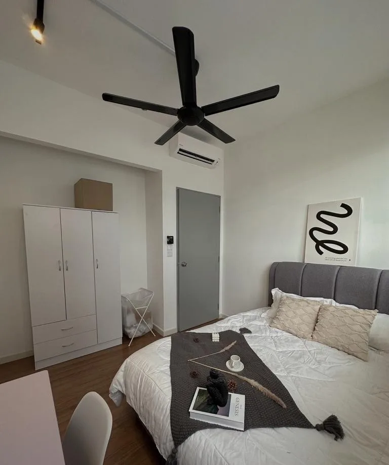 1a - RoomGrabs