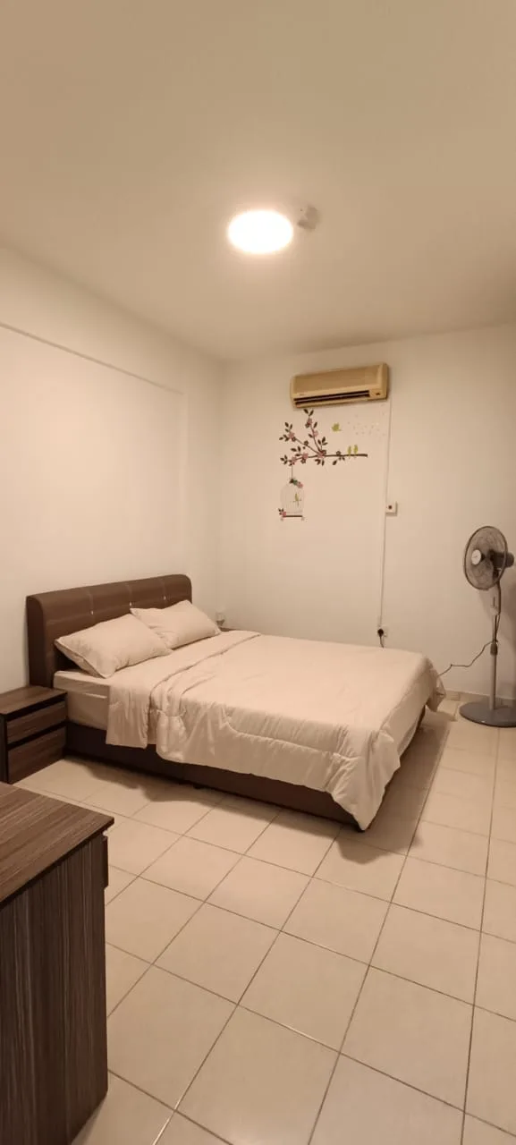 R1 2 - RoomGrabs