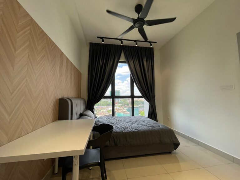 e5582f6c cba5 4d64 a9c0 dea3d612341d | RoomGrabs