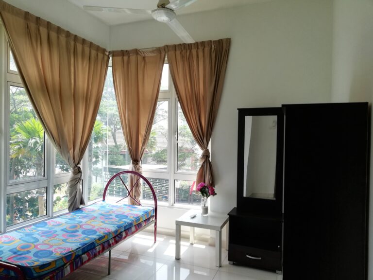 Single Room at Royal Regent (Dutamas) - Nice Housemates 3 IMG 20180611 132445 room - RoomGrabs