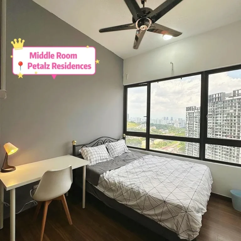 Big Window with Sunlight Middle Room at Petalz Residences 3 IMG 20240318 130720 907 - RoomGrabs