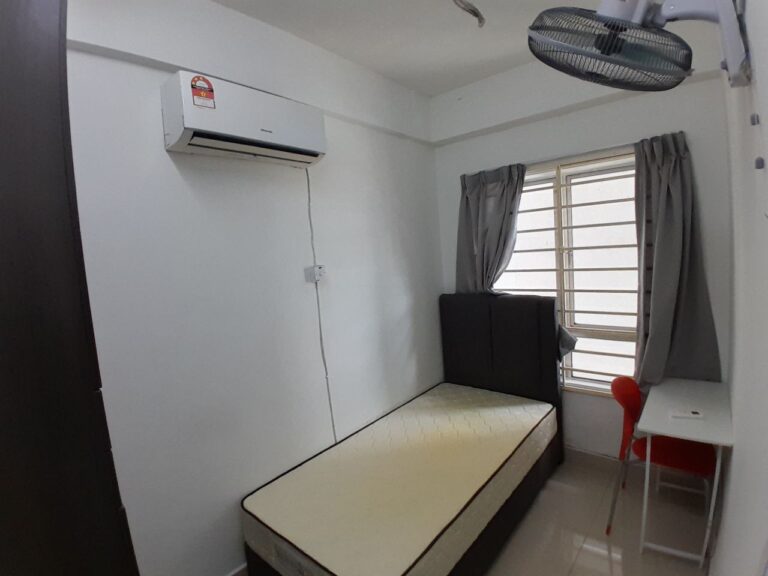 Single Room Kota Damansara Near MRT 3 photo 2024 04 05 16 07 40 - RoomGrabs