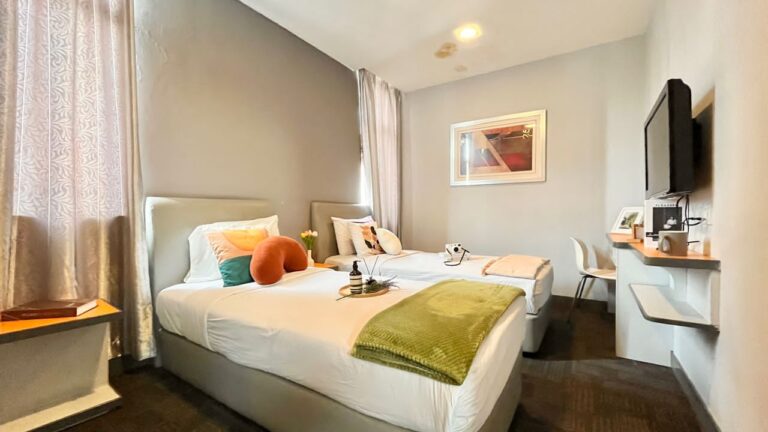 504f3158 c623 4c34 b1c4 5cdc6d725c3a - RoomGrabs