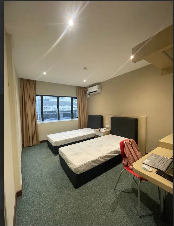 phoenix 1 - RoomGrabs
