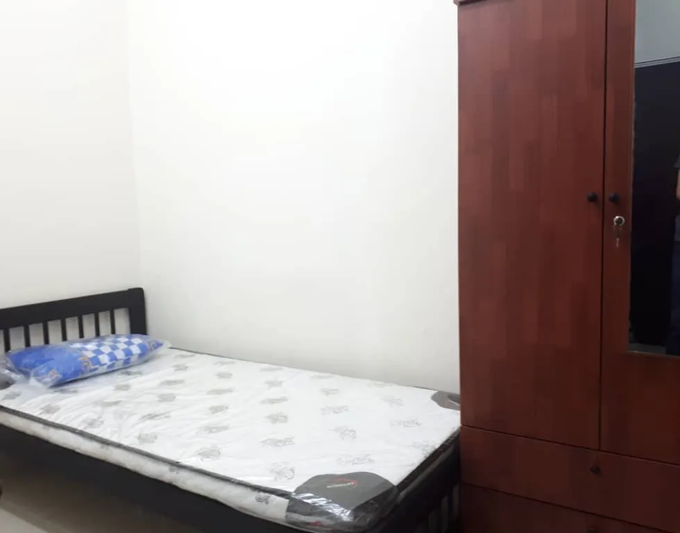 1000192410 | RoomGrabs