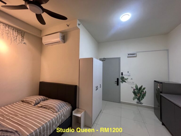 Studio - RoomGrabs