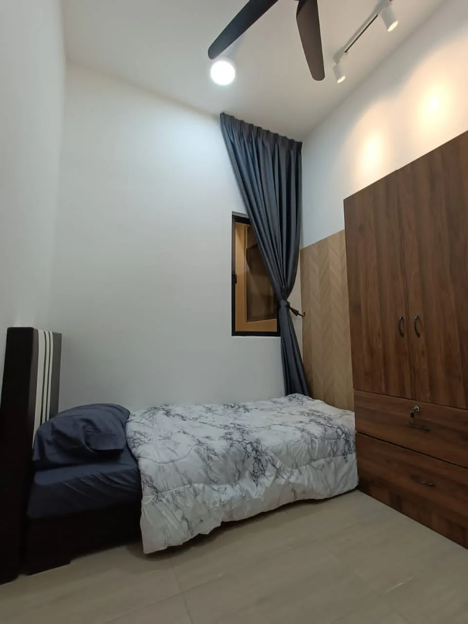 Fully Furnished Single Room For Rent At The Hipster | RoomGrabs