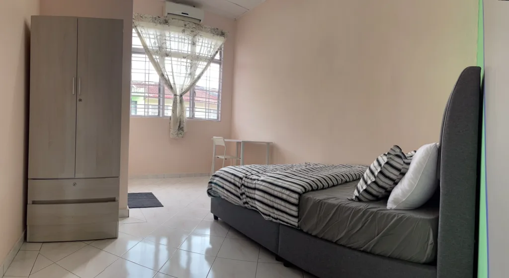 A57544E0 D015 4539 A539 14703F1C18C4 | RoomGrabs