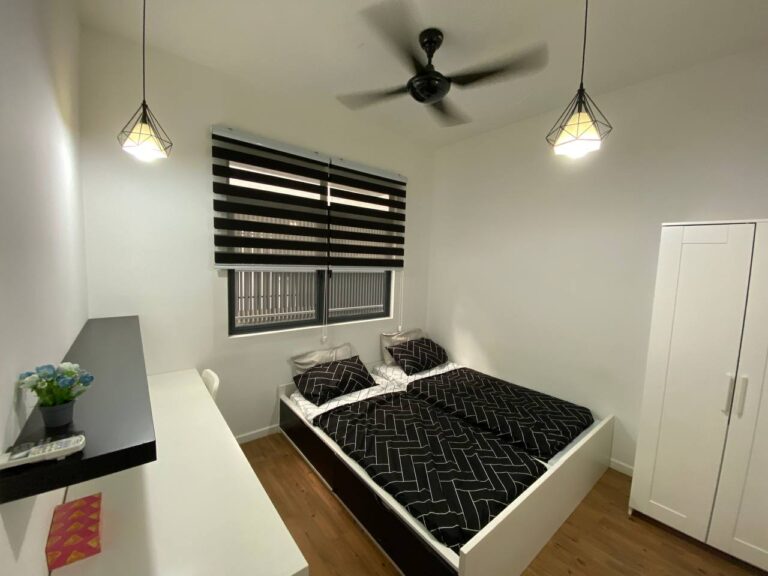 B 12 10 Big Single Room 750 2pax 1 card 1 | RoomGrabs