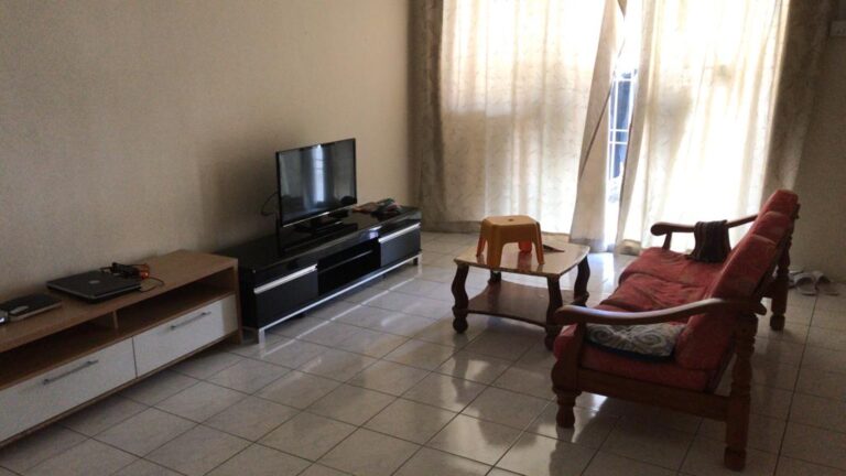 3B9103C6 CFB1 4663 9CF2 3E74F3CE2658 - RoomGrabs
