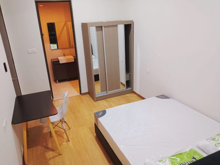 Danga Bay 【Seaview Room with Private Toilet】No Agent Fee 3 IMG 20240824 WA0008 | RoomGrabs