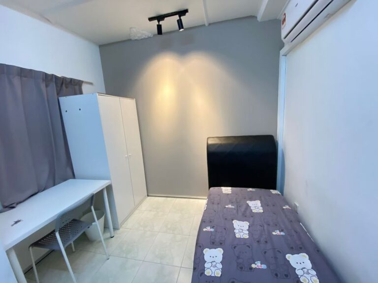 11jw03room - RoomGrabs