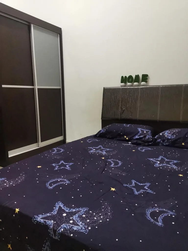 2 Middle L17 - RoomGrabs