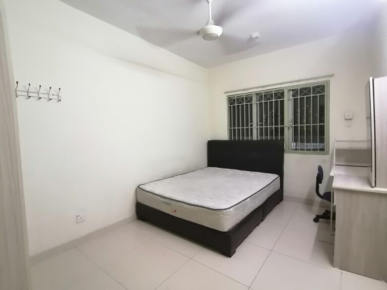 Female Unit - Large Room near LRT Bukit Jalil 3 IMG 20220907 204753 | RoomGrabs