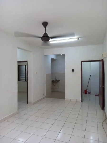 view 62d879ae f452 4891 b8ff 6074f0f8751a - RoomGrabs