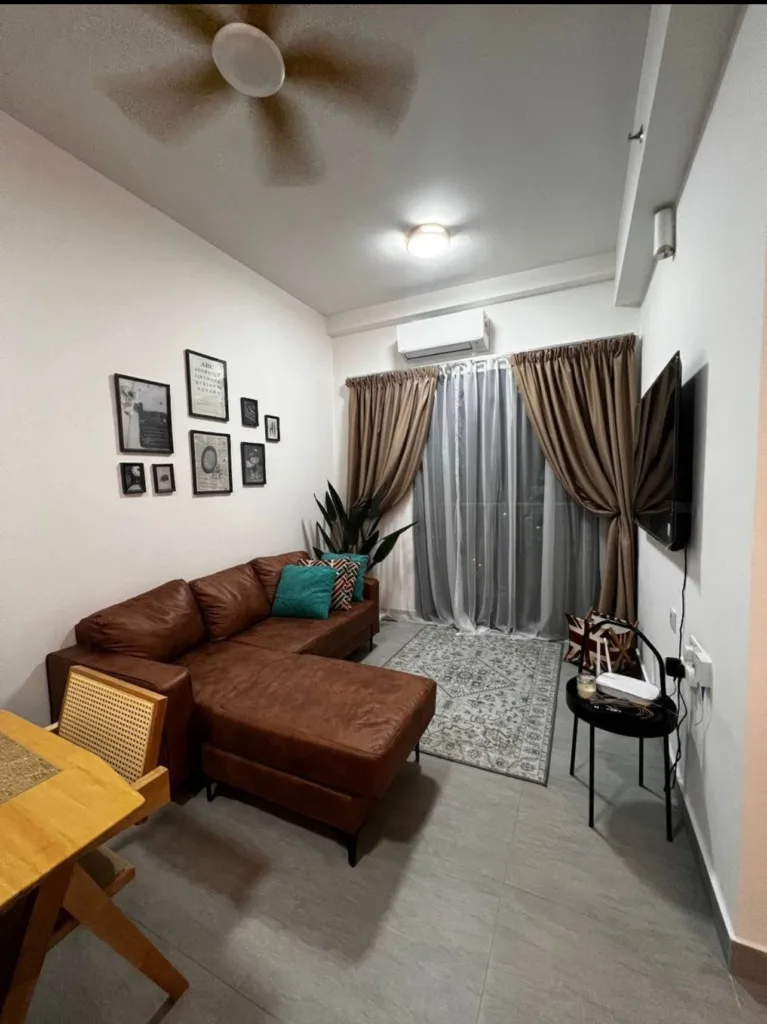 u7283 IMG 0525 - RoomGrabs