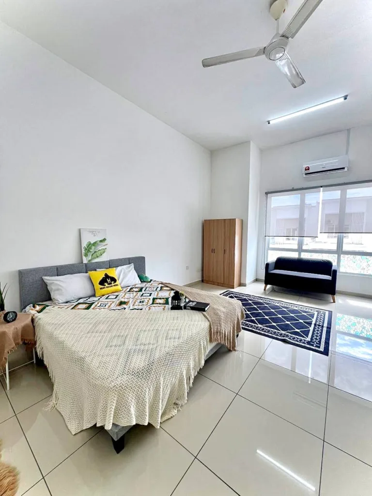 u7293 sur 2 ma1 - RoomGrabs