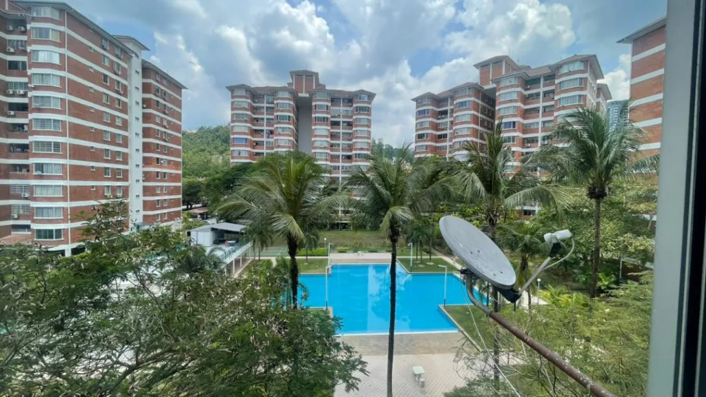 u7295 WhatsApp Image 2025 09 24 at 2.14.19 PM - RoomGrabs